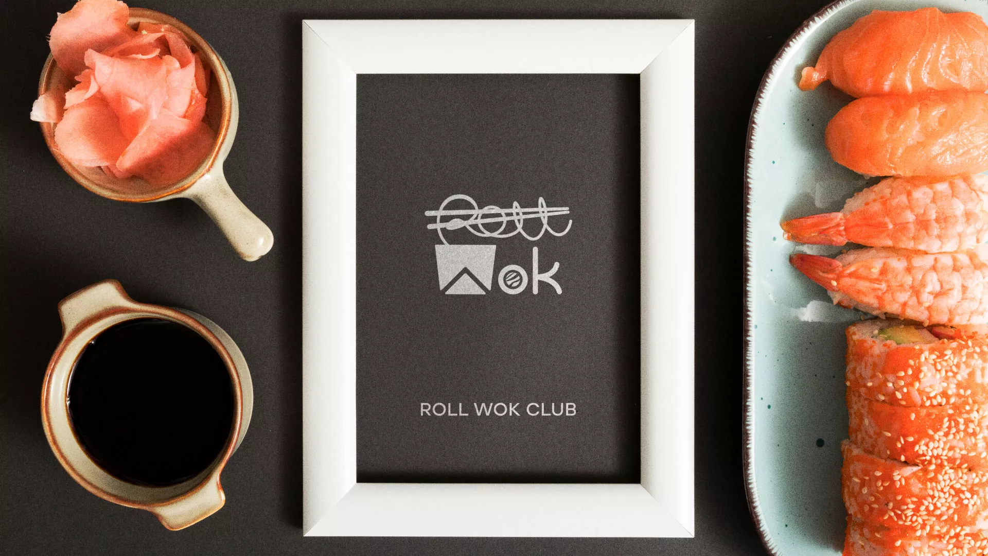 Разработка логотипа суши-бара «Roll Wok Club» в Красногорске